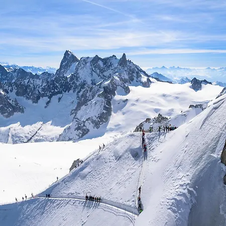 Mazot Du Mont-blanc - Happy *
